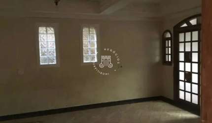 CASA À VENDA COM 300 m2 - 3 DORMITÓRIOS (1 suíte) , 3 BANHEIROS, 2 VAGAS DE GARAGEM - BAIRRO SANTA GERTRUDES - JUNDIAÍ/SP