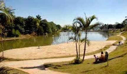 CASA À VENDA COM 02 DORMITÓRIOS E EDÍCULA - PARQUE RESIDENCIAL ELOY CHAVES EM JUNDIAÍ-SP.
