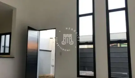 CASA À VENDA COM 3 QUARTOS NO BAIRRO DA VILA RIO BRANCO EM JUNDIAÍ-SP.