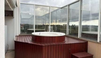 Cobertura duplex de 190 m² à venda com ofurô no Resort Santa Ângela, Jundiaí / SP.