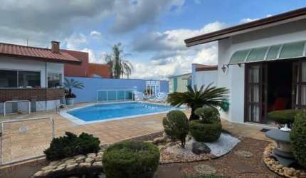 CASA COM 3 QUARTOS E 3 SUÍTES À VENDA EM ITATIBA - SP - PRÓXIMO AO CENTRO