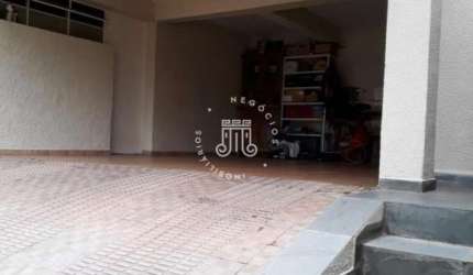 CASA À VENDA COM 03 DORMITÓRIOS LOCALIZADA NO BAIRRO JARDIM MESSINA EM JUNDIAÍ-SP.