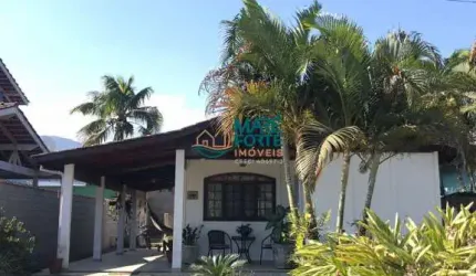 Linda Casa em condomínio fechado