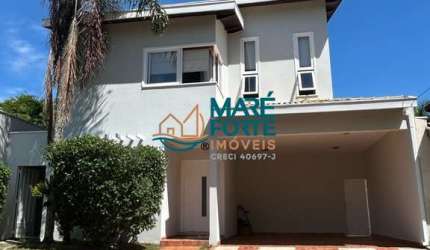 Oportunidade casa ampla em condomínio bem localizado!