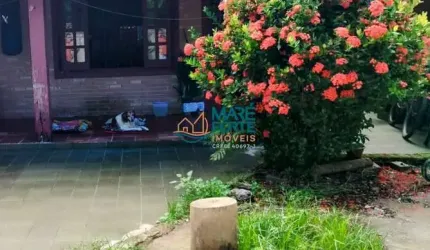 Casa com Edícula no Itagua em Ubatuba SP