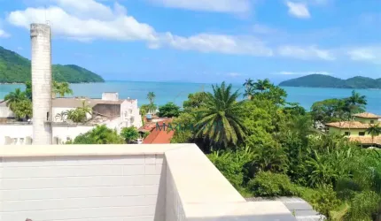 COBERTURA DECORADA COM LINDA VISTA PARA O MAR, POUCOS METROS DA PRAIA!!!!