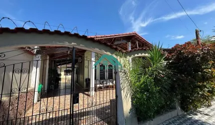 Oportunidade! Casa no Caiçara com Edícula, Quintal á 200m da Praia - R$800 mil!!