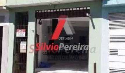 Casa sobre salão comercial no bairro Parque Cruzeiro do Sul, 1 dorm, 80m²