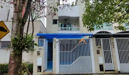 Sobrado com 2 dormitórios à venda, 78 m² por R$ 895.000,00 - Nações - Balneário Camboriú/SC