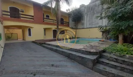 Casa com 3 dorms, Centro, Mongaguá - R$ 800 mil, Cod: 2882