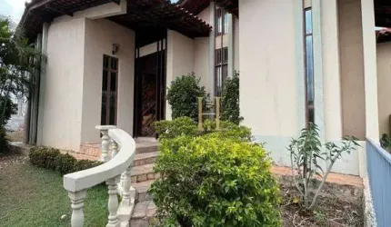 Vendo casa residencial ou comercial com amplo terreno