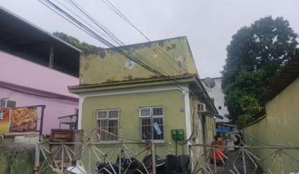 Casa com 4 quartos à venda na Rua Visconde de Maceió, 112, Irajá, Rio de Janeiro, 150 m2 por R$ 250.000