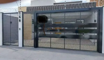 Casa à venda, 3 quartos, 1 suíte, 2 vagas, Jardim Oriental - Maringá/PR