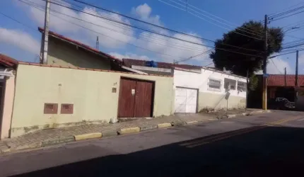 Casa com 3 quartos à venda em Santana, São José dos Campos  por R$ 698.000