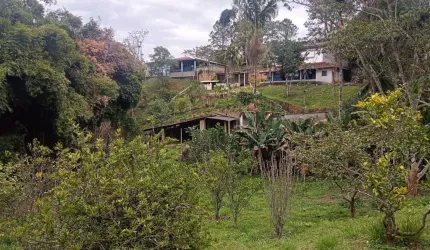 Chácara / sítio à venda no Freitas, São José dos Campos  por R$ 1.320.000