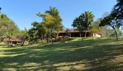 Chácara / sítio com 3 quartos à venda no Centro, Caçapava  por R$ 3.200.000