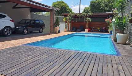Casa com 2 quartos à venda no Jardim Amália, Caçapava  por R$ 900.000