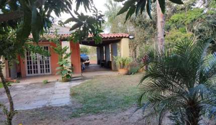 Chácara / sítio com 3 quartos à venda no Centro, Caçapava  por R$ 750.000