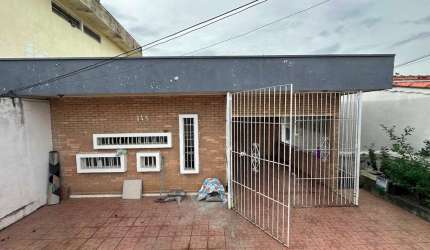 Casa com 3 quartos à venda no Centro, São José dos Campos  por R$ 600.000