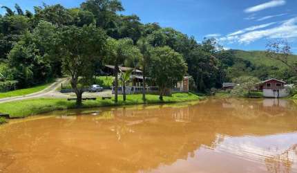 Chácara / sítio com 3 quartos à venda no Pau de Saia, São José dos Campos  por R$ 990.000
