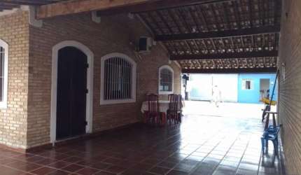 Casa com 2 quartos à venda no Morro do Algodão, Caraguatatuba  por R$ 500.000