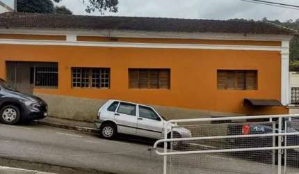Casa com 3 quartos à venda no Centro, Monteiro Lobato  por R$ 790.000