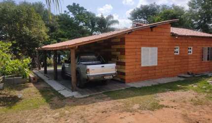 Chácara / sítio com 4 quartos à venda no Centro, Jambeiro  por R$ 720.000