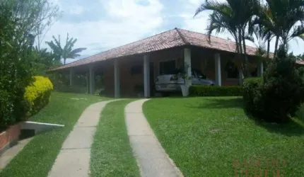 Chácara / sítio com 3 quartos à venda no Bairrinho, São José dos Campos  por R$ 900.000