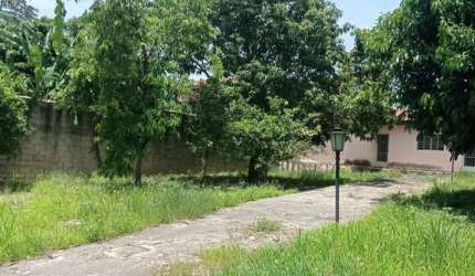 Terreno à venda na Vila Costa, Taubaté  por R$ 750.000