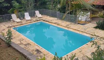 Chácara / sítio com 3 quartos à venda no Freitas, São José dos Campos  por R$ 780.000