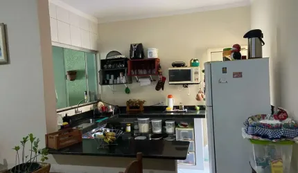 Casa com 3 quartos à venda no Jardim Santa Inês II, São José dos Campos  por R$ 380.000