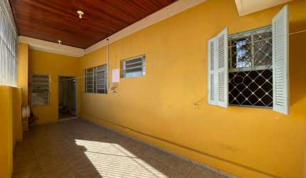 Casa com 3 quartos à venda em Santana, São José dos Campos  por R$ 550.000