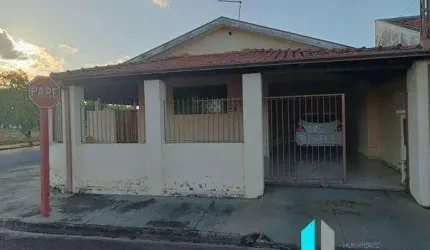 Casa para Venda em Araraquara, Vila Biagioni (Vila Xavier), 3 dormitórios, 3 banheiros, 4 vagas