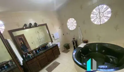 Casa em Condomínio para Venda em Araraquara, Centro, 3 dormitórios, 3 banheiros, 4 vagas