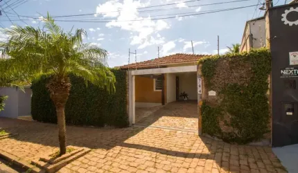 Casa para Venda em Araraquara, Vila Harmonia, 4 dormitórios, 1 suíte, 2 banheiros, 4 vagas