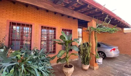 Casa para Venda em Araraquara, Jardim Tabapuã (Vila Xavier), 3 dormitórios, 1 suíte, 3 banheiros, 2 vagas