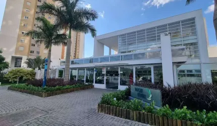 Apartamento Alto Padrão semimobiliado com armarios planejados