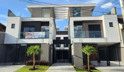 sobrados/casa novos em condominio de alto padrão de construção em Curitiba-PR