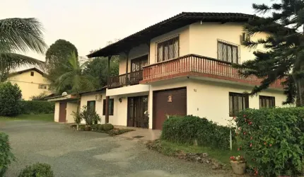 Casa com 5 quartos à venda na Rua Fides Huhn, --, Glória, Joinville por R$ 980.000