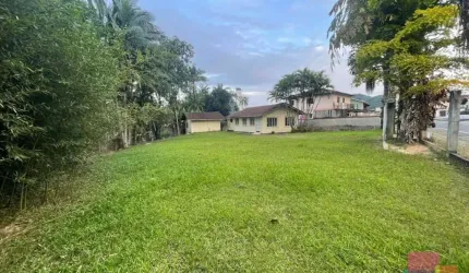 Terreno à venda na Rua Xaxim, --, Iririú, Joinville por R$ 1.100.000