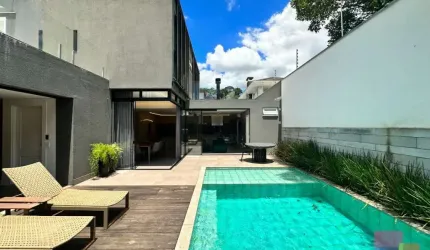 Casa em condomínio fechado com 2 quartos à venda na Rua Orleans, --, América, Joinville por R$ 2.400.000