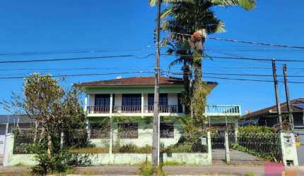 Casa com 5 quartos à venda na Rua Inácio Bastos, --, Bucarein, Joinville por R$ 1.500.000