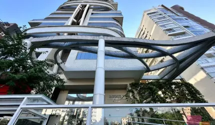 Apartamento com 4 quartos à venda na Rua Euzébio de Queirós, --, Glória, Joinville por R$ 1.780.000