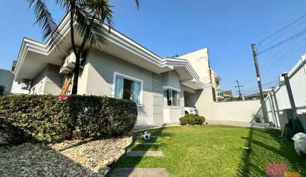 Casa com 3 quartos à venda na Cidade de Chapadão do Lageado, --, Jardim Sofia, Joinville por R$ 948.000