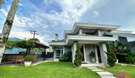 Casa com 4 quartos à venda na Joinville, --, América, Joinville por R$ 3.890.000
