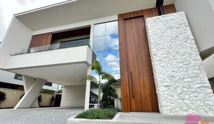 Casa em condomínio fechado com 4 quartos à venda na Rua Presidente Vargas, --, Pirabeiraba, Joinville por R$ 2.850.000