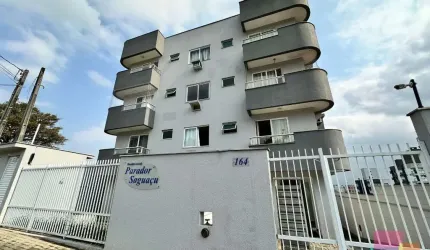 Apartamento com 2 quartos para alugar na Rua Pedro Ernesto, --, Saguaçu, Joinville por R$ 1.500