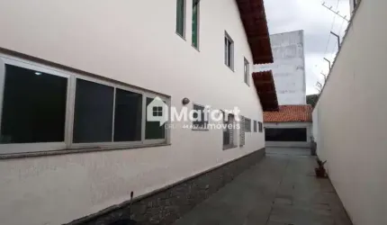 Casa espaçosa com 4 dormitórios à venda no Jardim Armênia, Mogi das Cruzes