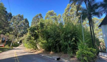 TERRENO COM PROJETO APROVADO - TAMBORÉ 1