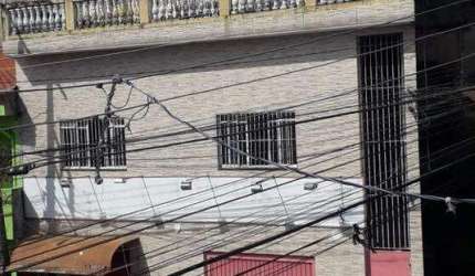 CASA PARA RENDA COM ESCRITURA - VILA VELOSO